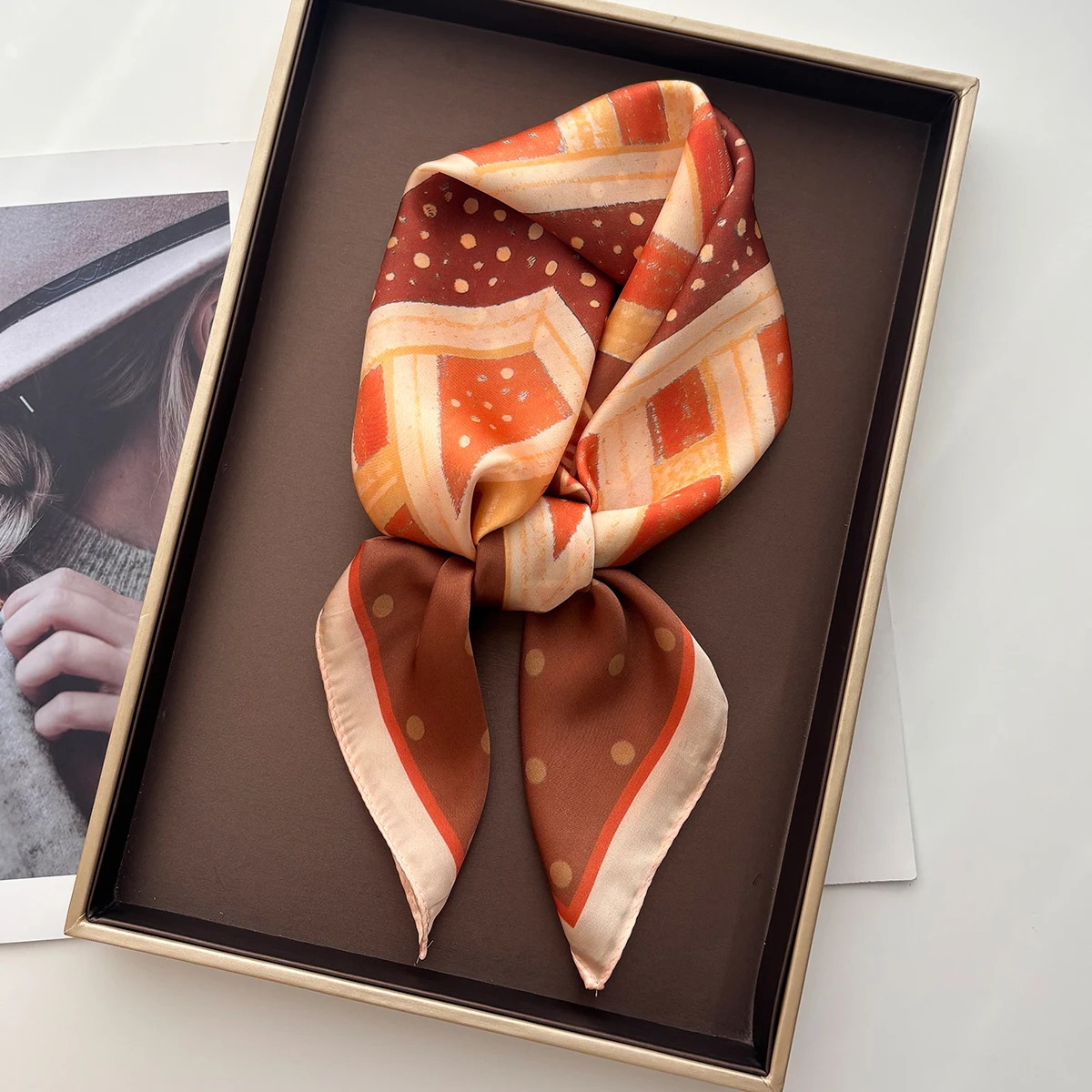 

Мягкий квадратный шарф со звездами и пятнами для женщин, элегантный женский хиджаб, шейный платок, шаль, роскошные шелковые шарфы с принтом в горошек