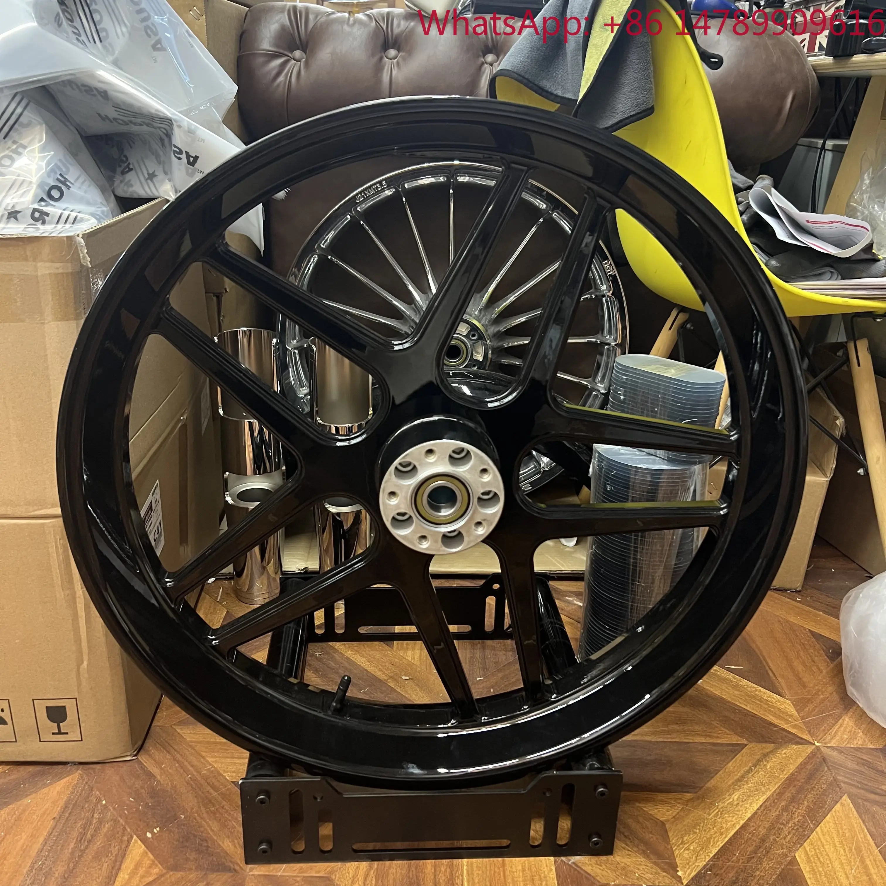 Customizablewheel Sizes.23x3.75 Inch Aluminum A356 Front Wheel Rim Gloss Black Forged Motorcycle Wheel For NightRodden 2014 Mode