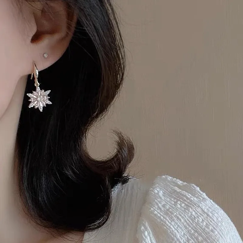 Luxury Rhinestone Snowflake Drop Earrings For Women Elegant Long Tassel Pearl Flower Earring New Year Birthday Jewelry Gifts