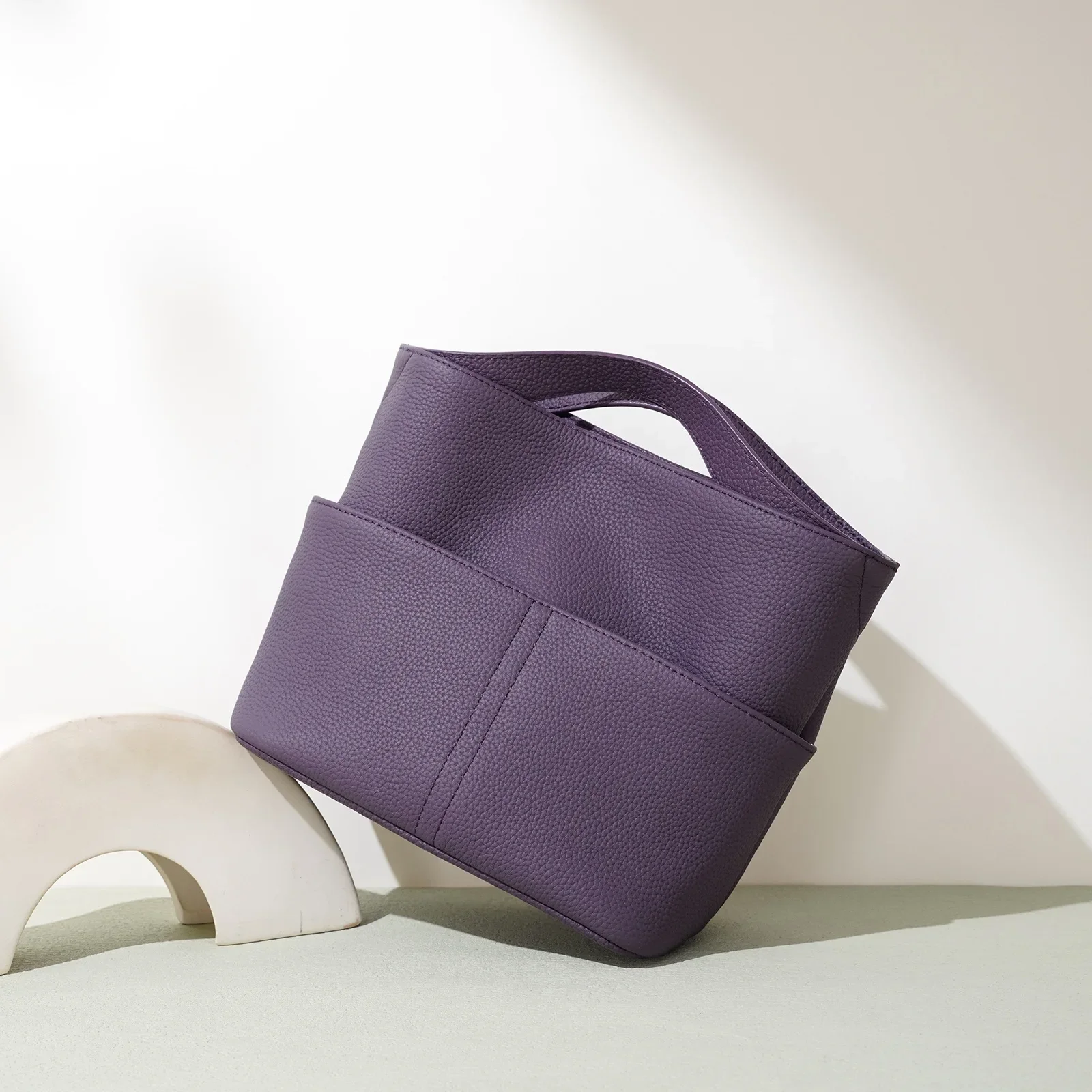 Simple Chic Diaper Bag Women's Luxury Leather Tote Vintage Crossbody Bag Minimalist Designer Large Capacity Elegant