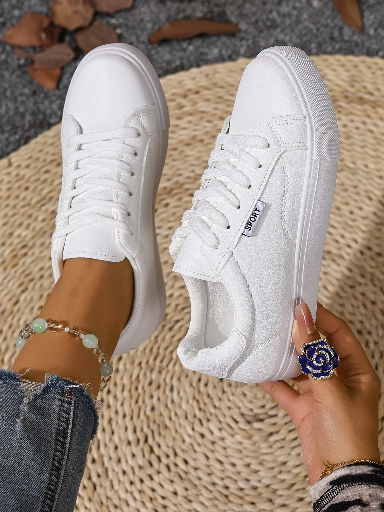 Flache weiße Schuhe für Damen, Frühling und Herbst, Sneakers aus Leder, modische Freizeitschuhe mit Schnürung, Studenten-College-Stil, Board-Schuhe für Frauen. – Detail 6