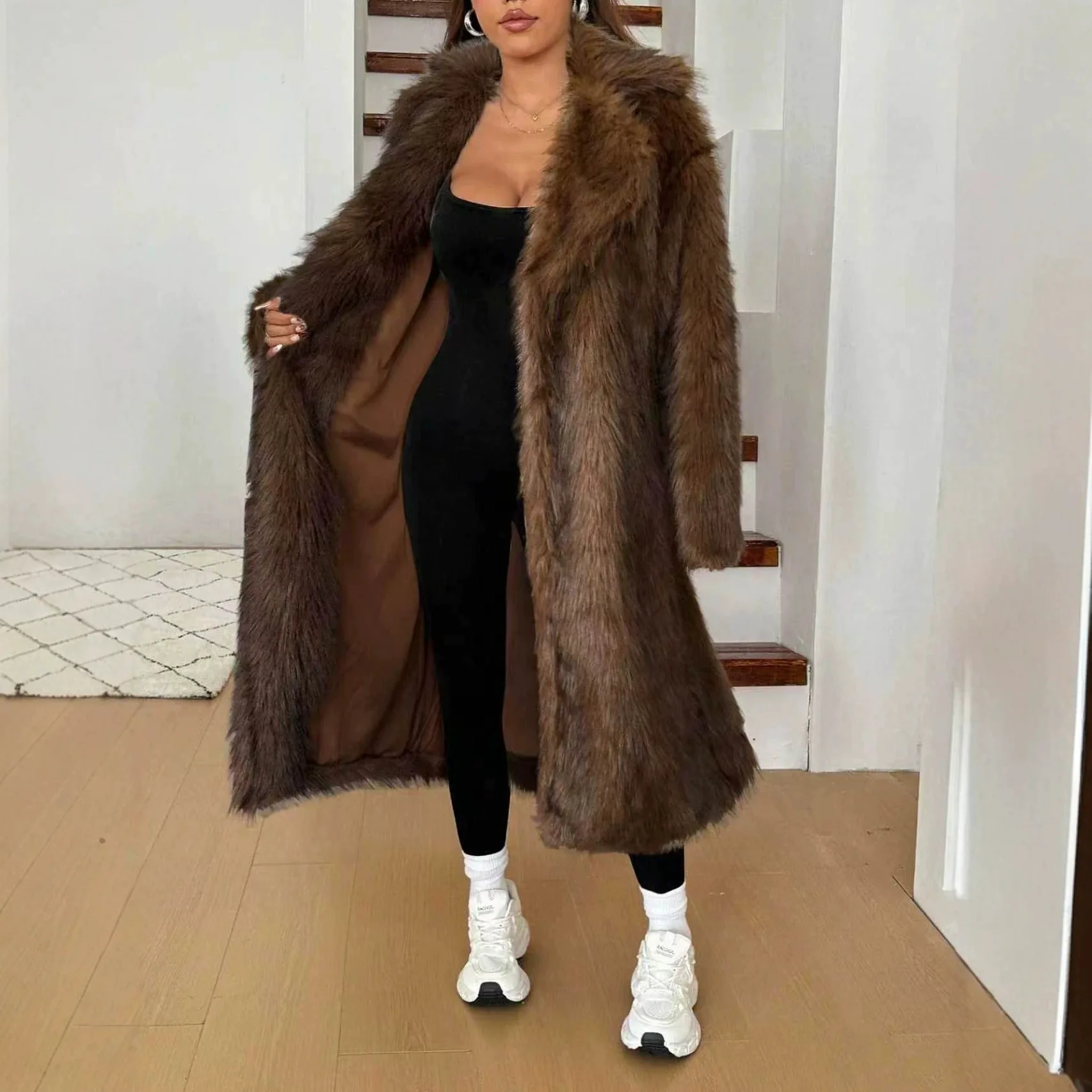 Women's Brown Long Fur Coat Oversized Faux Fur Overcoat Winter Warm Fur Coats