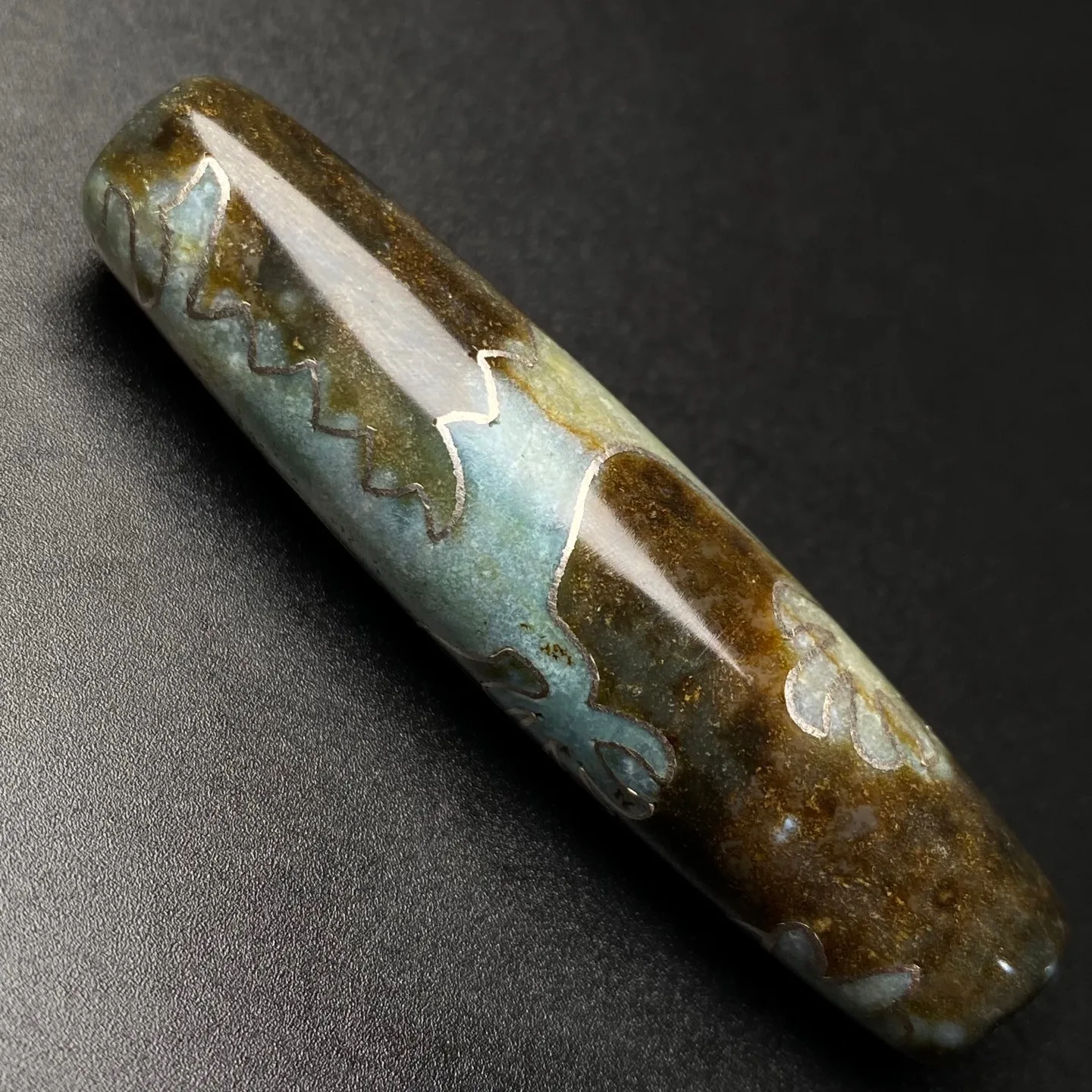 Tibetan Buddhism Agate Inlaid Silver Wire Dragon Totem Dzi Bead Pendant G3657