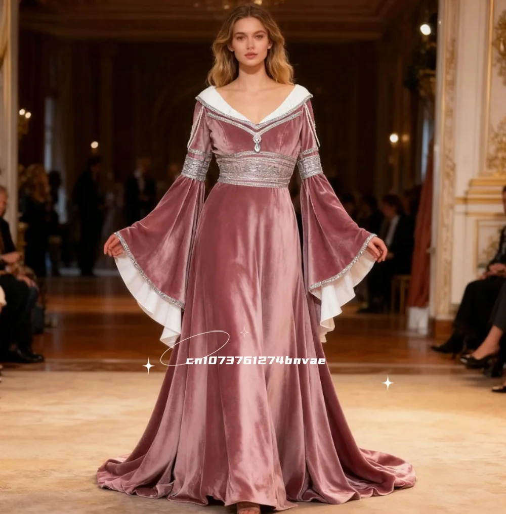 

Vintage Victorian Pink Velvet Prom Dress With Long Flare Sleeves V-Neck A-Line Elegant Evening Gowns For Women Customized