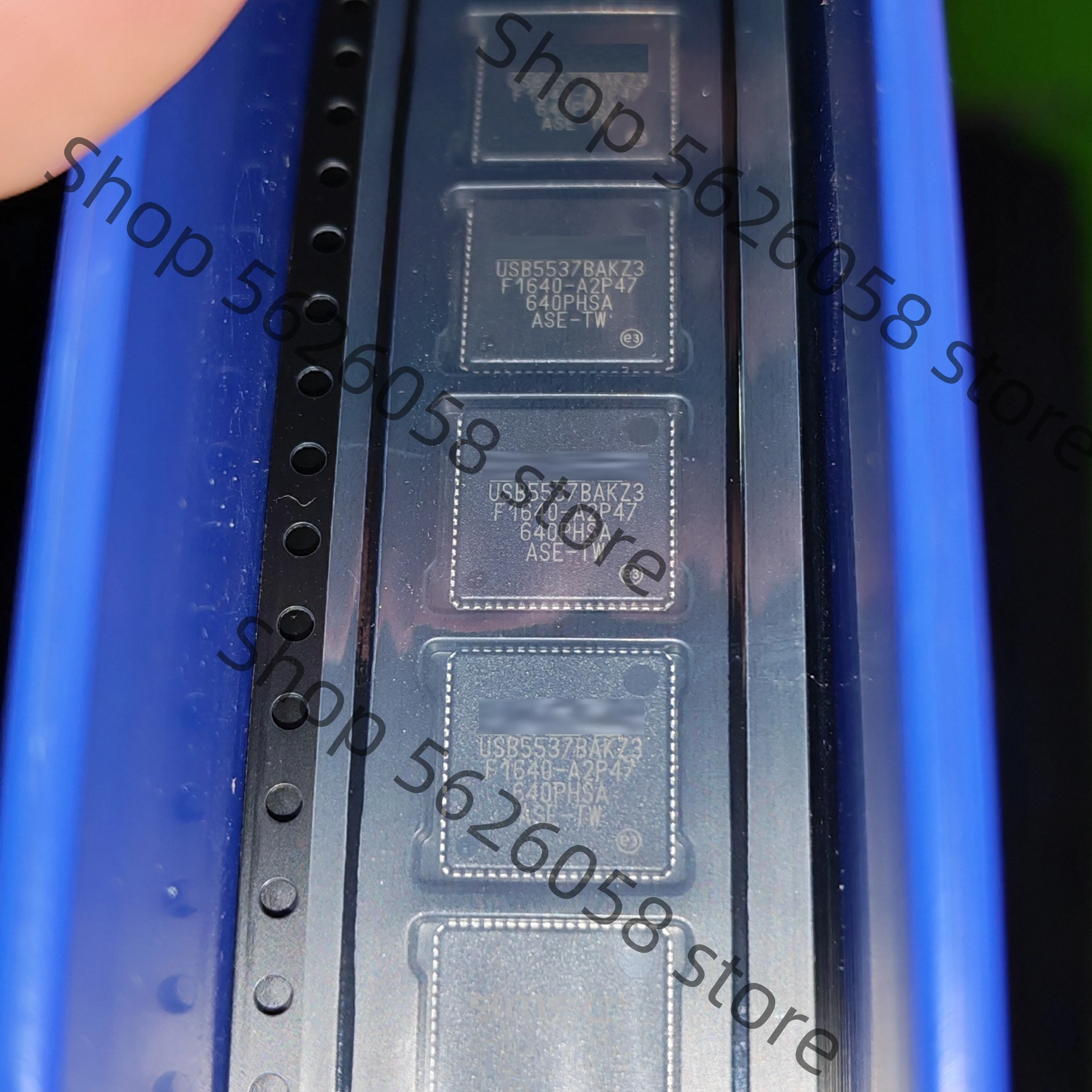 

USB5537B5000AKZETR USB5537BAKZ3 QFN USB conversion chip, original spot 5PCS/LOT