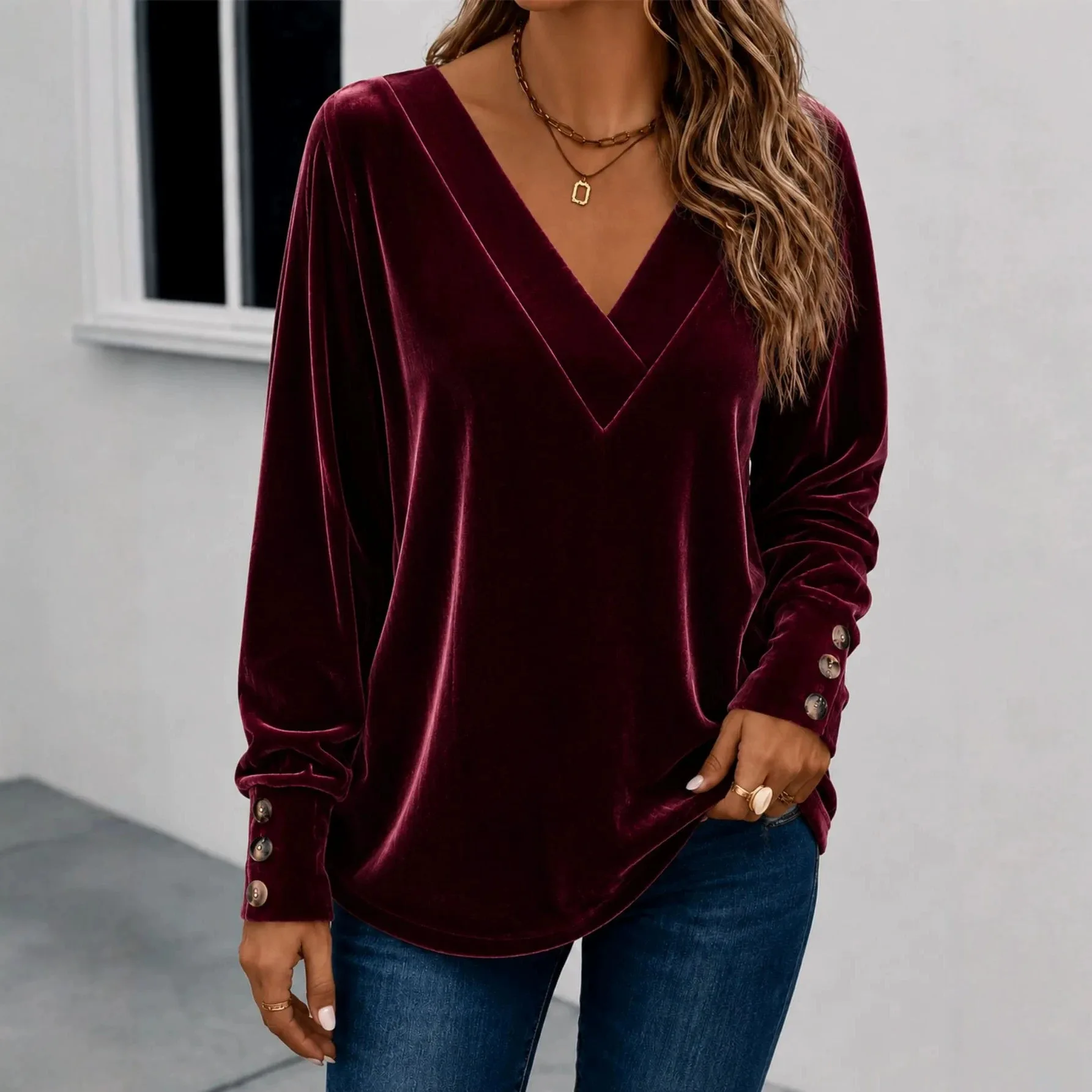 Anno's New 2026 Autumn. Collection Features A V-neck Long-sleeved Top Made Of Velvet With Button Detailing Beach Clothing Robe