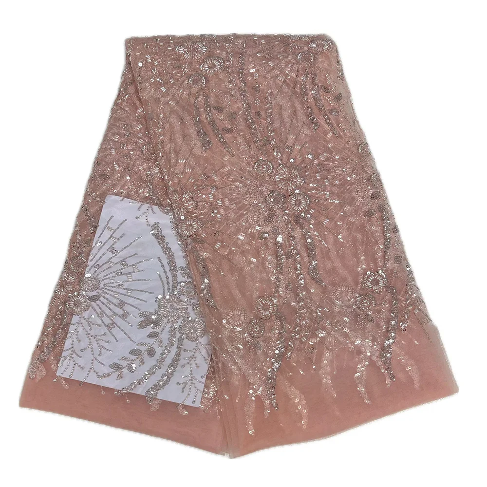 Рисунок 6 - Французская кружевная ткань с блестками