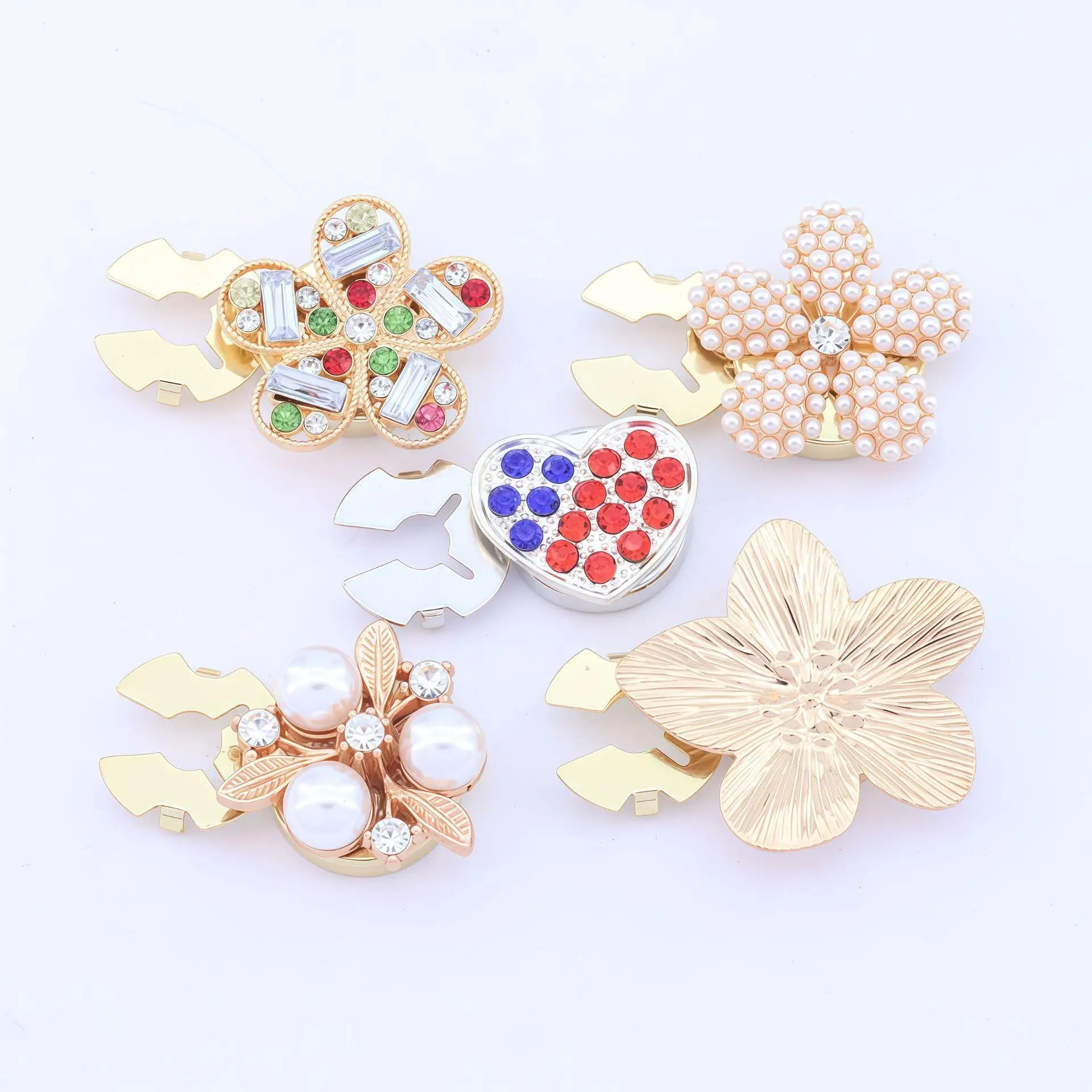 Floral Button Cover Pearl Rhinestone Shirt Collar Button Cap Turtle Buckle Clip Women's Fashion Western Style Winter Collection