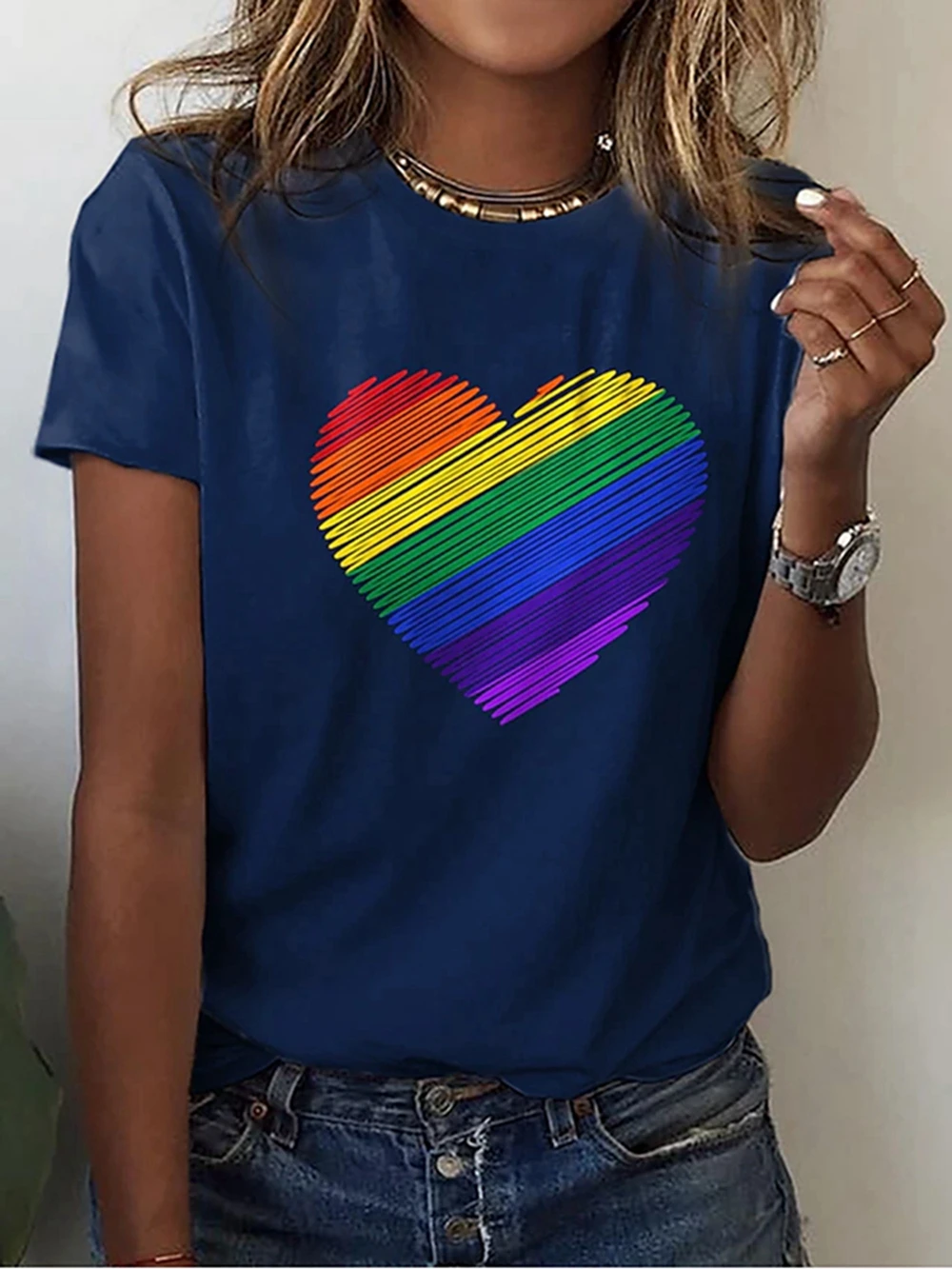 Women's Casual Crewneck T-shirt Rainbow Heart Print Simple Fashion Short Sleeve Top Summer Loose Comfortable Women's T-shirt