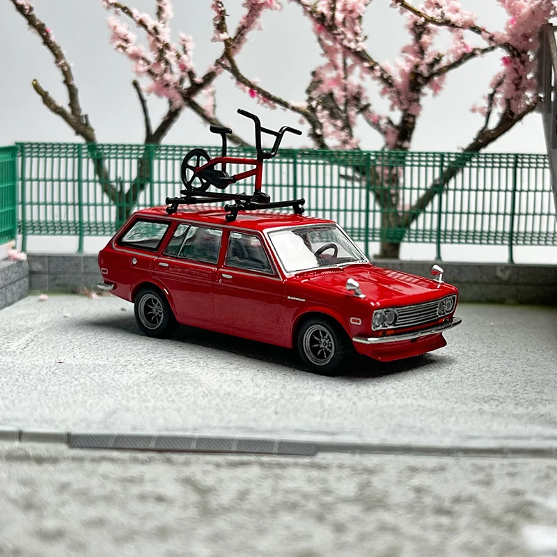 1:64 scale diecast tarmac datsun bluebird 510 wagon Alloy metal car model toy gift