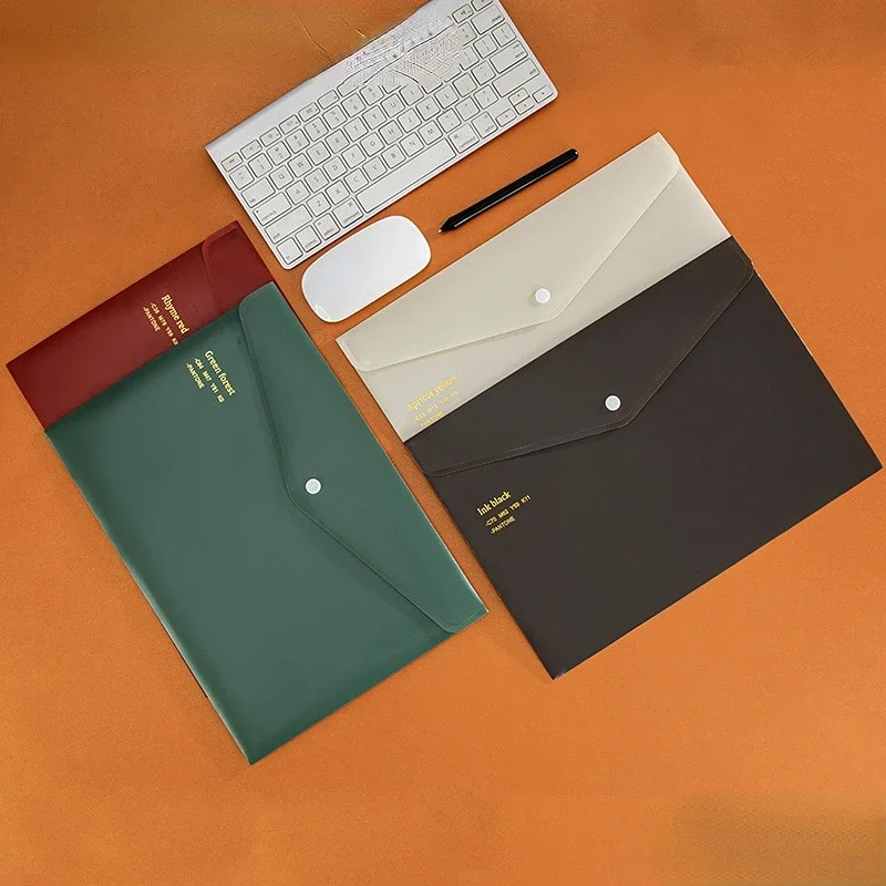 1pc A4 File Holder Random Retro Color Snap Folder Storage Bag Subject Classification File Bag Desktop Organizer Paper Storage