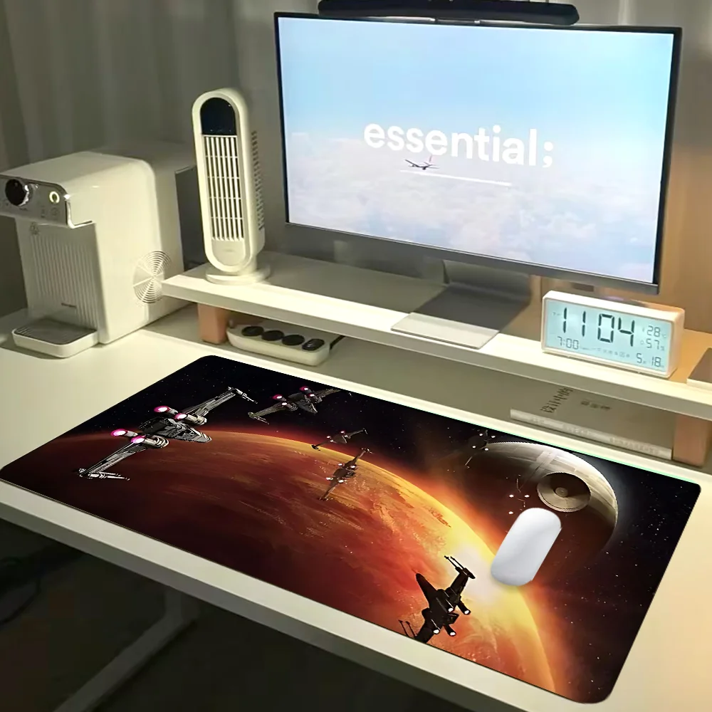 Spacecraft Pattern Mouse Pad Large Gaming Desk Pad With Stitched Edge Non-Slip XL Mousepad Rubber Base Desk Pad for Office