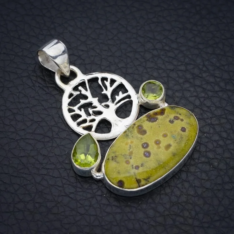 

Подвеска ручной работы из серебра 1,75 "F4346