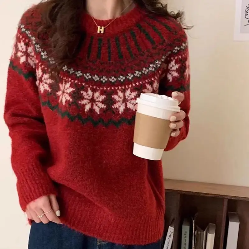 

New Korean style jacquard soft waxy snowflake embroidered sweater round neck retro loose Christmas sweater for women