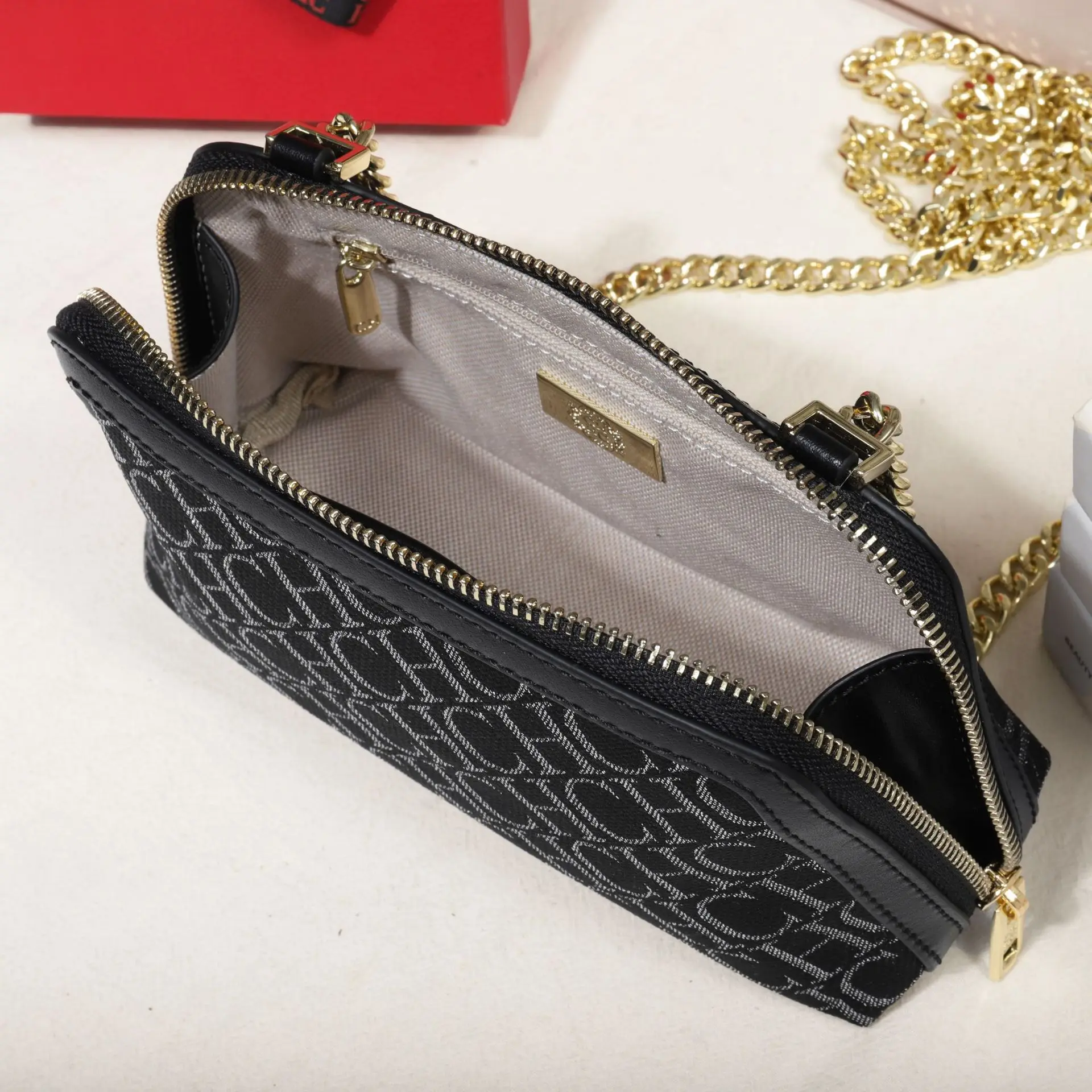 Thumbnail 4 - #2 Trending Canvas Shoulder Bags Right Now