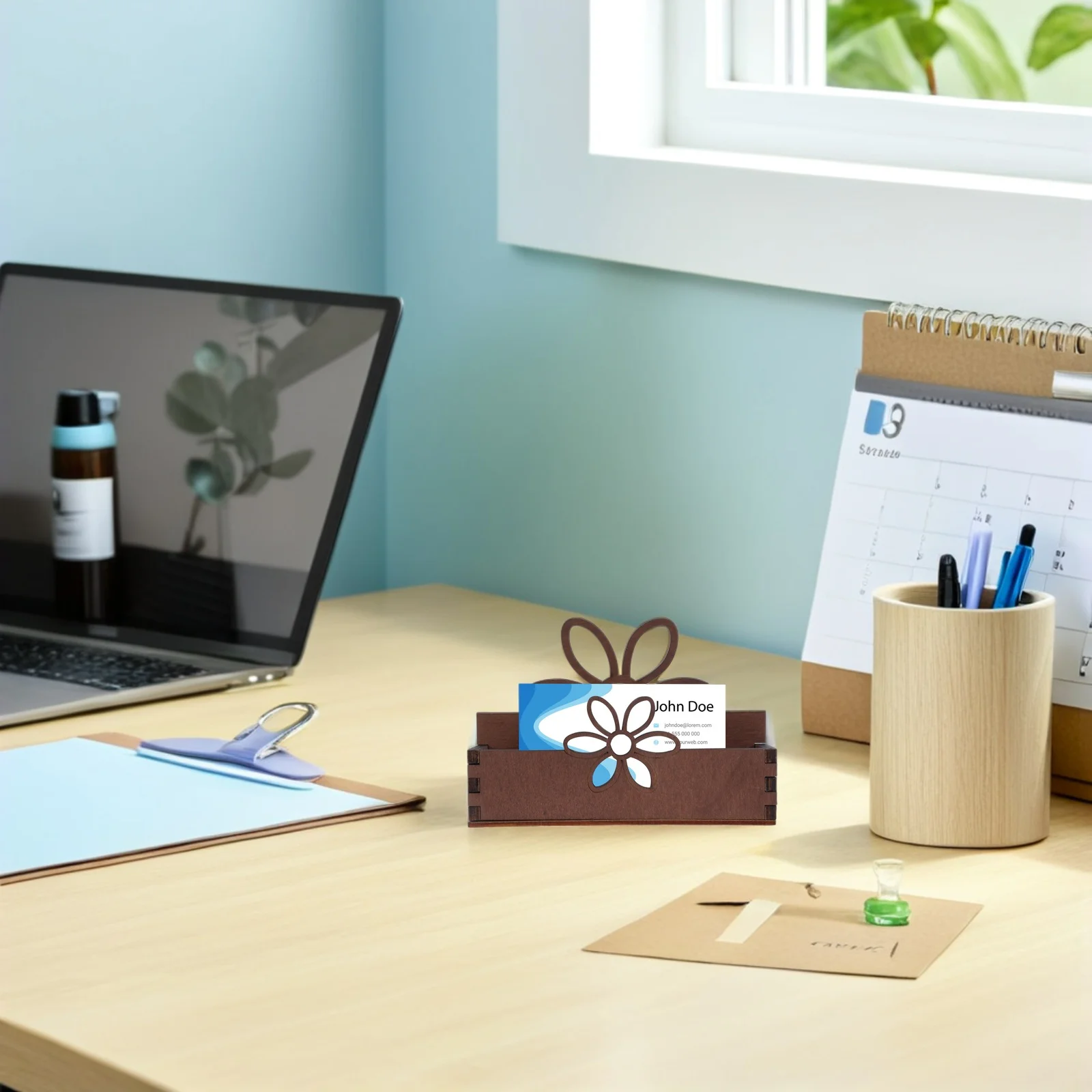 

2Pcs Wooden Desk Card Holder Floral Pattern Business Card Organizer for Office Home Workspace Reception Display Stand Holder