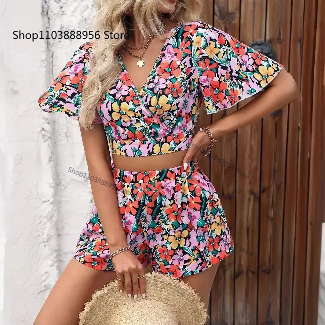 

Summer Two Pieces Sets For Women Vintage Printing Short V-neck Sexy Backless Crop Top And Elastic Waist Shorts Suit