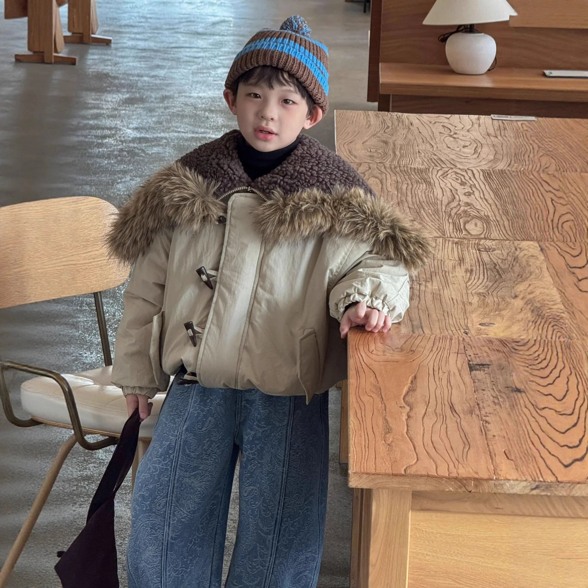 

Новые зимние повседневные утепленные хлопковые стеганые куртки в корейском стиле, детская одежда, модный дизайн для мальчиков, теплые куртки-парки