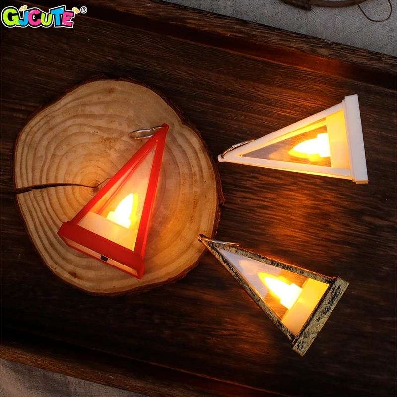 Lampada a candela per casa delle bambole Led Wind Light simulazione europea triangolo Cande Light lampada da notte da tavolo in miniatura modello decorazione giocattolo