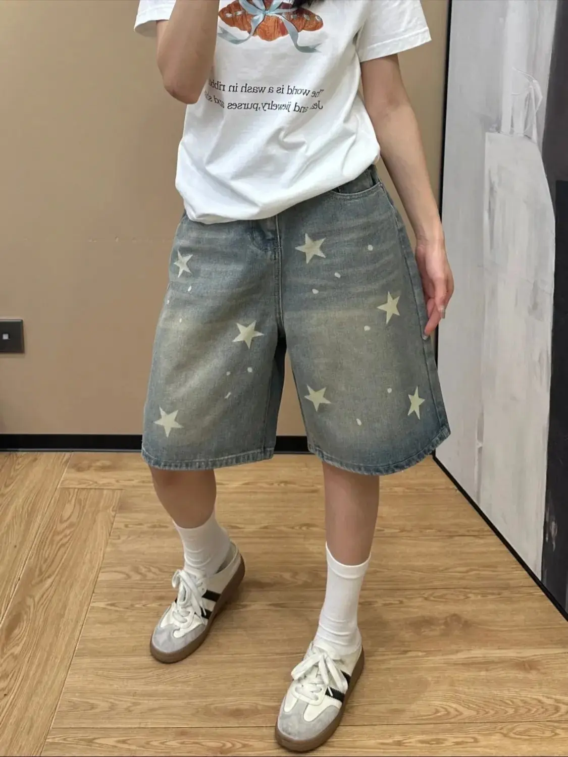 

Women Summer Washed Vintage Star Denim Shorts Vintage Straight Versatile Slimming Wide Leg Five Point Jeans Shorts