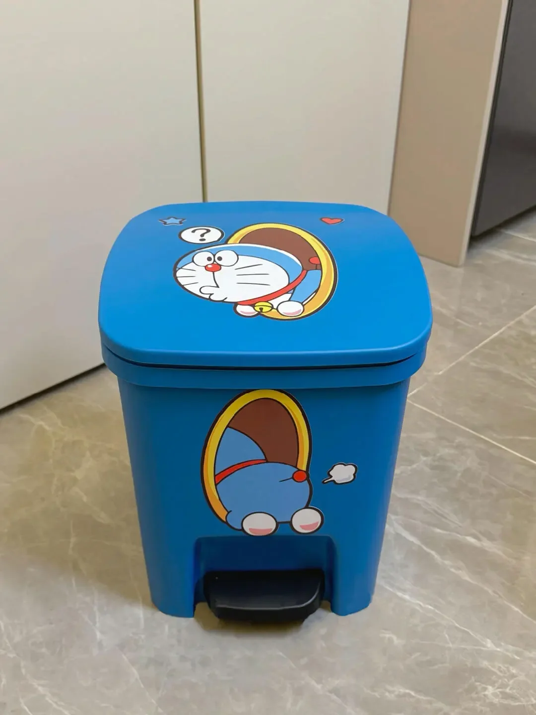 Trash can household with lid kitchen bathroom toilet living room large capacity foot pedal high value