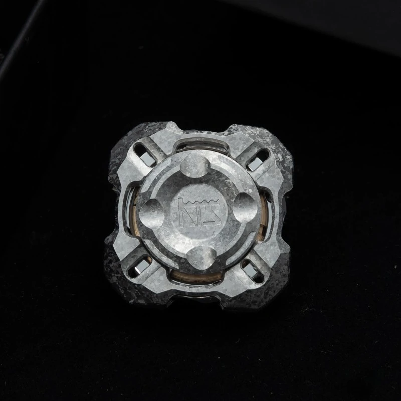 KTS EDC Mortise and Tenon M4 Four-leaf Limited Internal and External Linkage Mechanical Metal Fidget Spinner Decompression Toy
