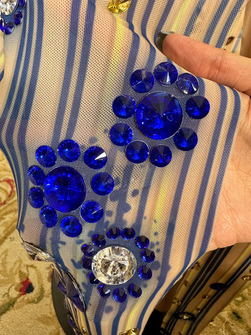 Jaar Niche Licht Luxe Temperament Elegant Blauw Strass Jaarvergadering Lange Gastheerjurk Zanger Prestatiejurk Partykleider