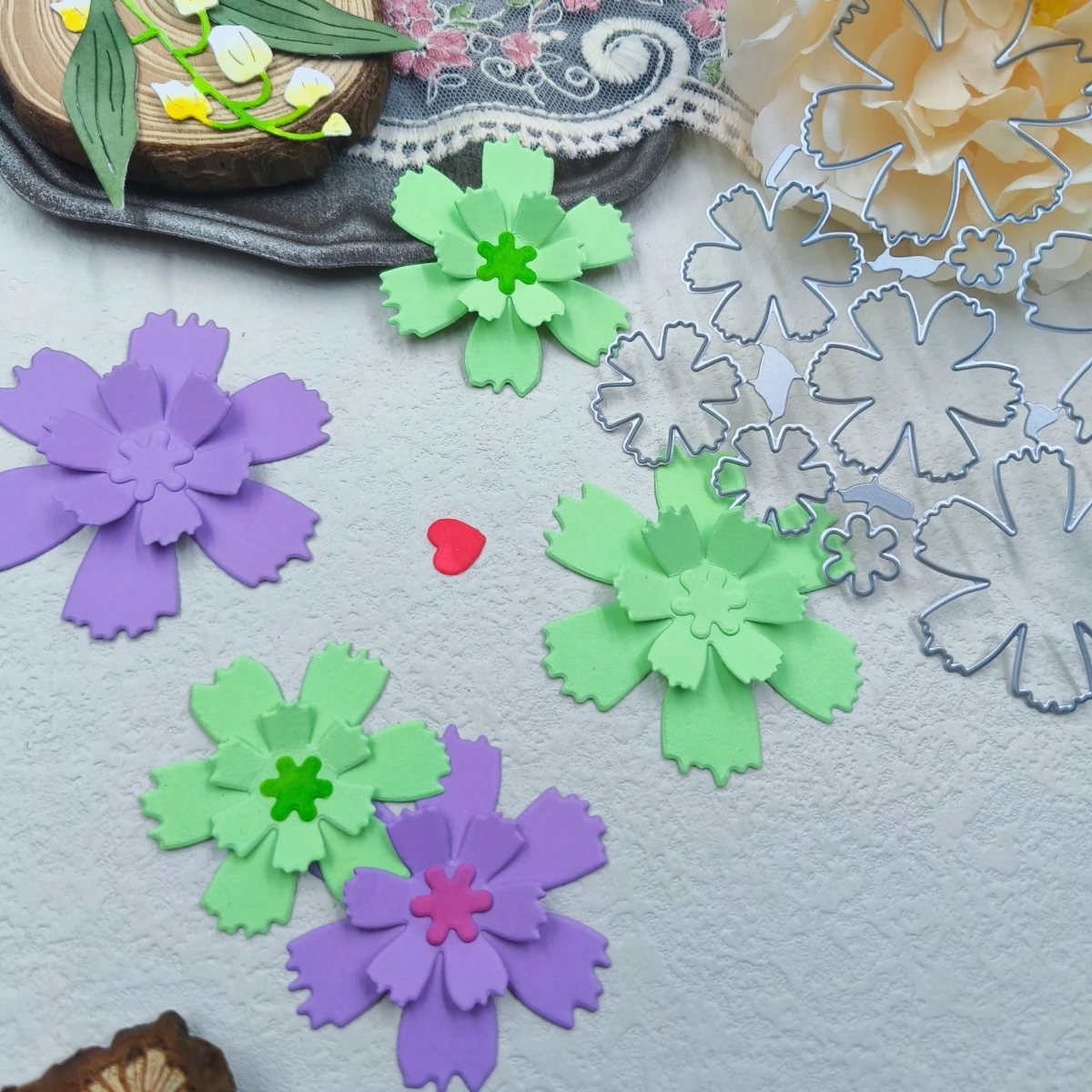 

2025 New The Dragonfly and The Bee Metal Cutting Dies Die Cuts for Card Making Scrapbooking Suitable for cards Photo Cut Dies