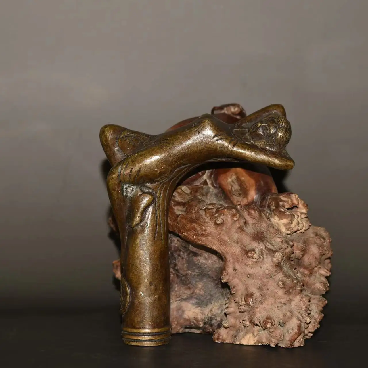 Old copper beauty-shaped cane handle statue
