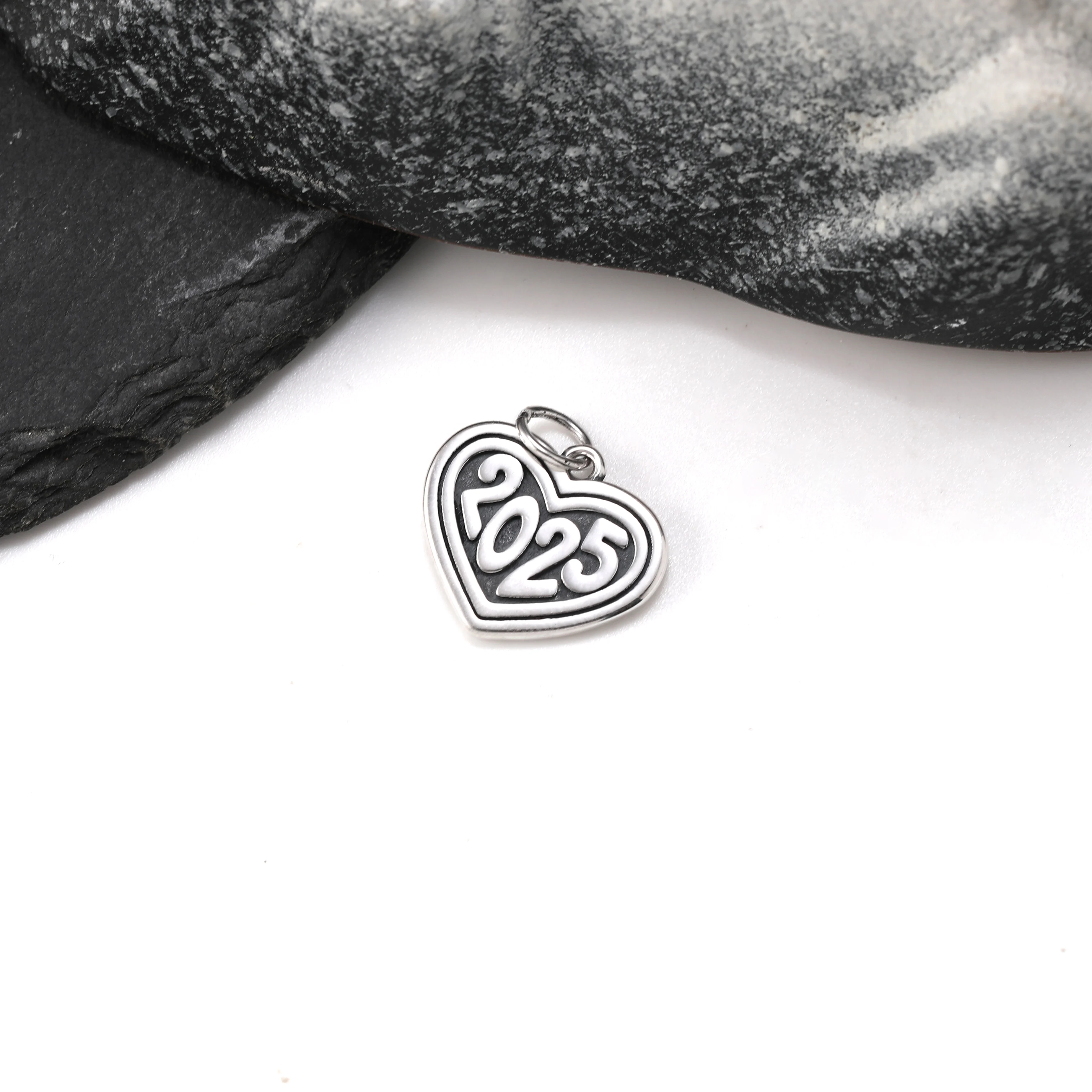 

DJ213 genuine 925 sterling silver fashionable and exquisite keychain DIY accessory Vintage Heart 2025 pendant