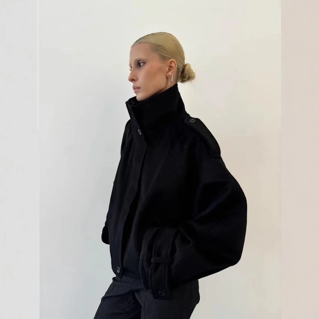 Autumn And Winter Women's Woolen Jacket Stand-up Collar Single-breasted Fashion Temperament Jacket
