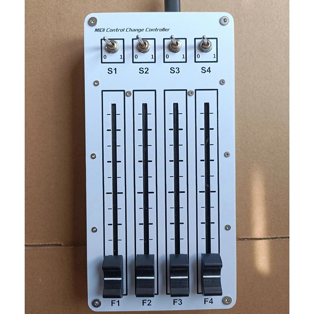 

USB MIDI Controller with 4 Faders & 4 Switches