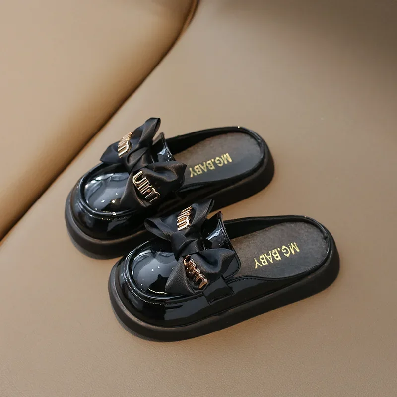Girls Big Bowknot Sandals Cover Toes Kids Flat Shoes Patent Leather Child Slip on Slippers  Children Barefoot Shoe for 26-36