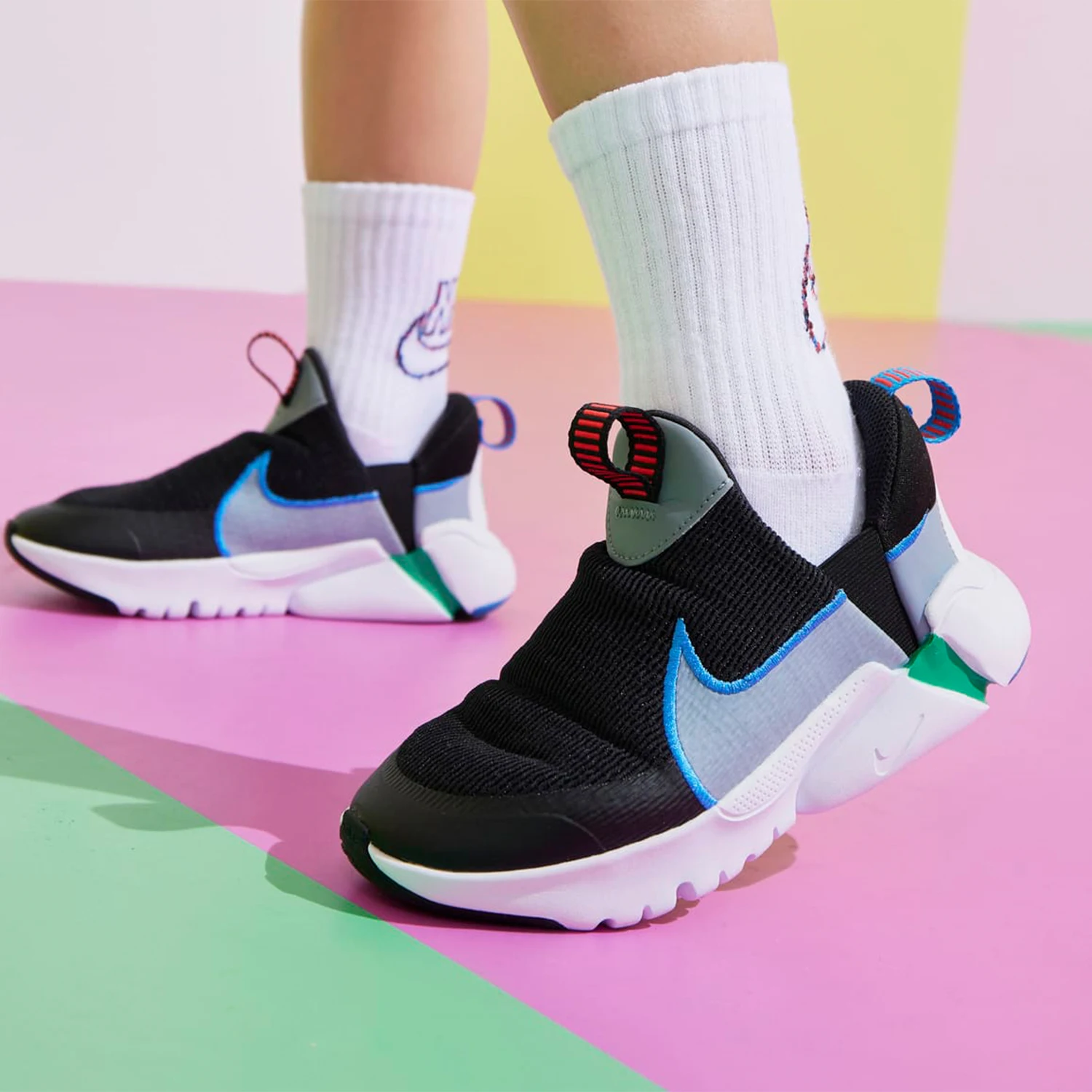 

Nike Authentic FLEX PLUS 2 NN PS Kids' Low-Top Running Shoes DV9000-001