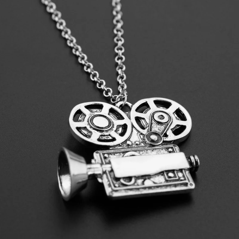 Projektor Necklaces & Pendants Vintage Charm Necklace High Quality Camera Film filmmaker Gift for men women Party Jewelry