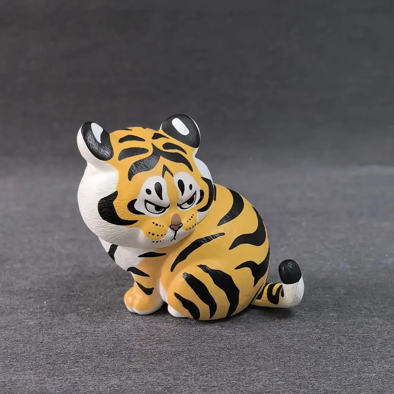 Nuova scatola cieca originale I'm Not Fat Tiger - Serie quotidiana di Little Tiger Ornamento di oggetto da gioco fatto a mano alla moda per regali di compleanno