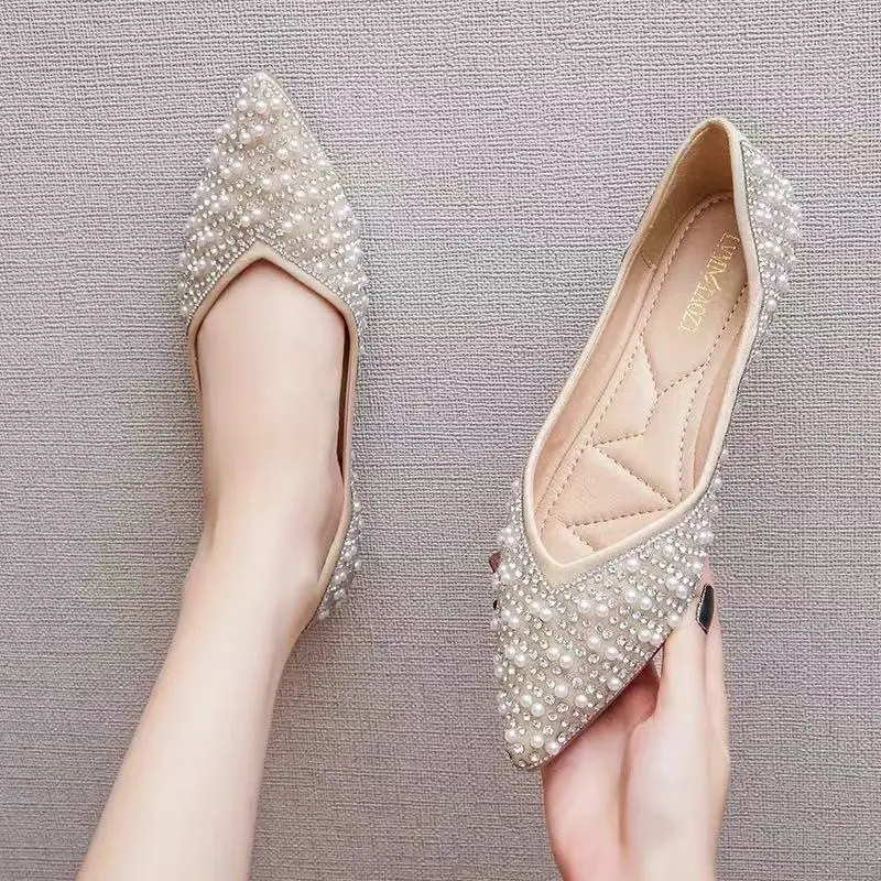 Women Luxury Rhinestone Diamond Pointed Toe Flat Shoes Elegant Fairy Gentle Large Size Loafers Elegant Elegant Women Shoes
