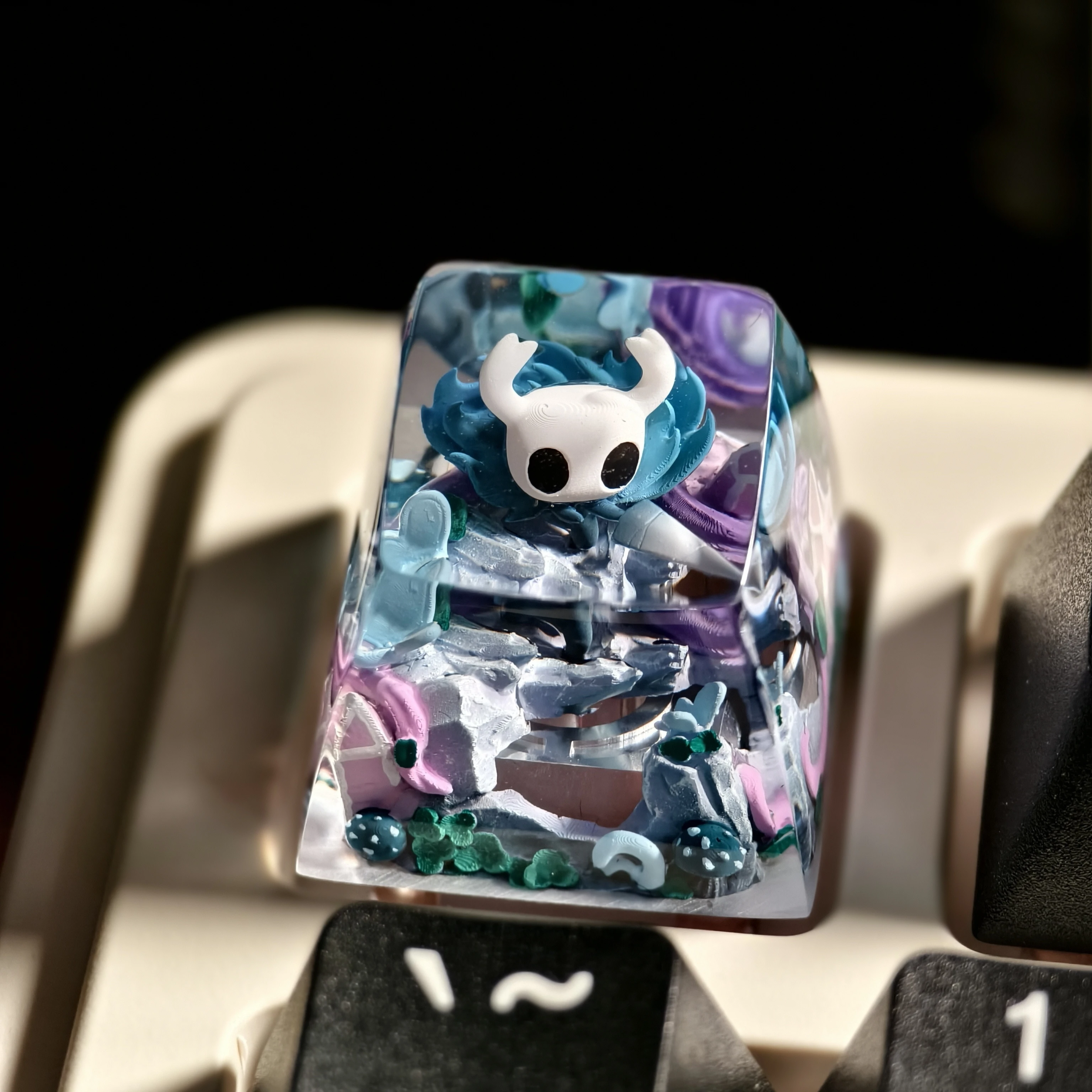 홀로우 나이트 키캡 라이트 투명 개성 레진 기계식 키보드 부속품 애니메이션 단일 맞춤형 키캡 ESC