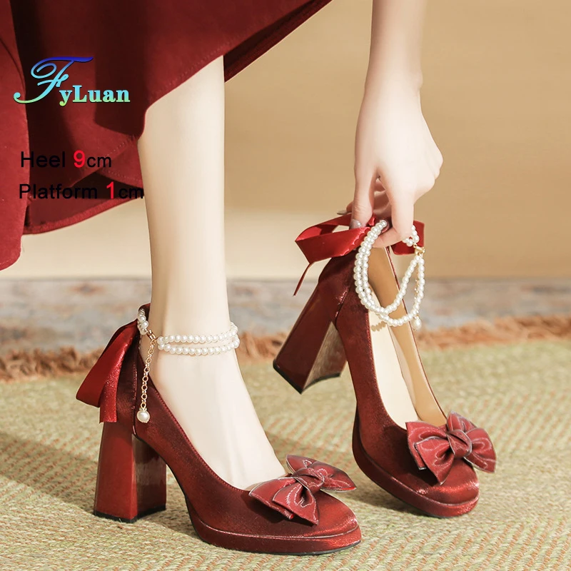 

Элегантные стильные женские туфли-лодочки для вечеринок и банкетов, красные атласные туфли на высоком каблуке с бантом, 7 см, 9 см, толстая подошва, весенне-осенние туфли для женщин