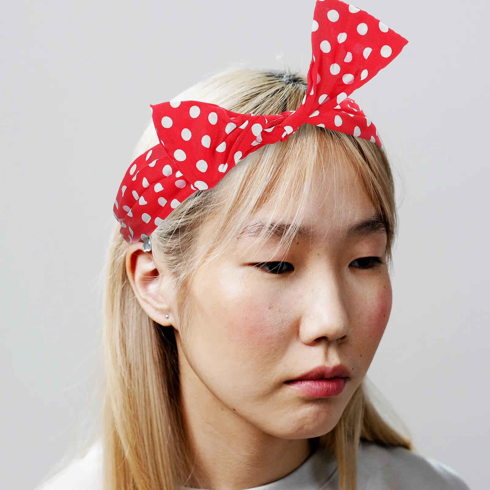 4Pcs Bowknot Hairbands Dots Pattern Wire Headbands Anti-Slip Comfortable for Girls Women Stage Performance Cosplay Party