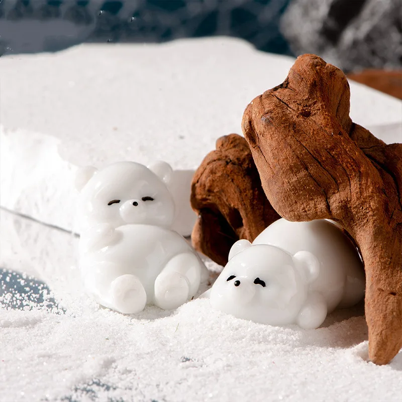 Figurines Miniature Cute Polar Bear Micro Landscape Ornaments For Home Decorations Room Decor DIY Desk Table Accessories Gifts