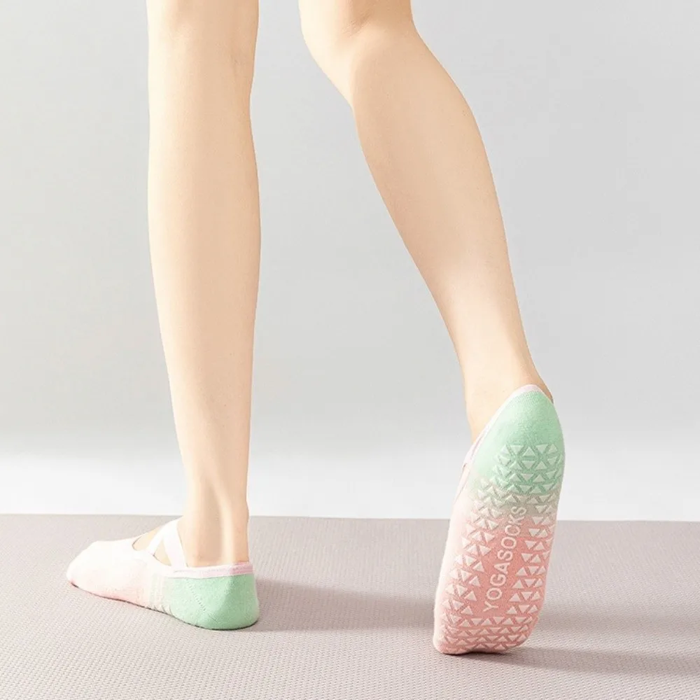 Sweet Non-Slip Gradient Silicone Yoga Socks Breathable Sweat-Absorbent Fitness PilatesSocks Soft Patchwork Floor Socks Sports