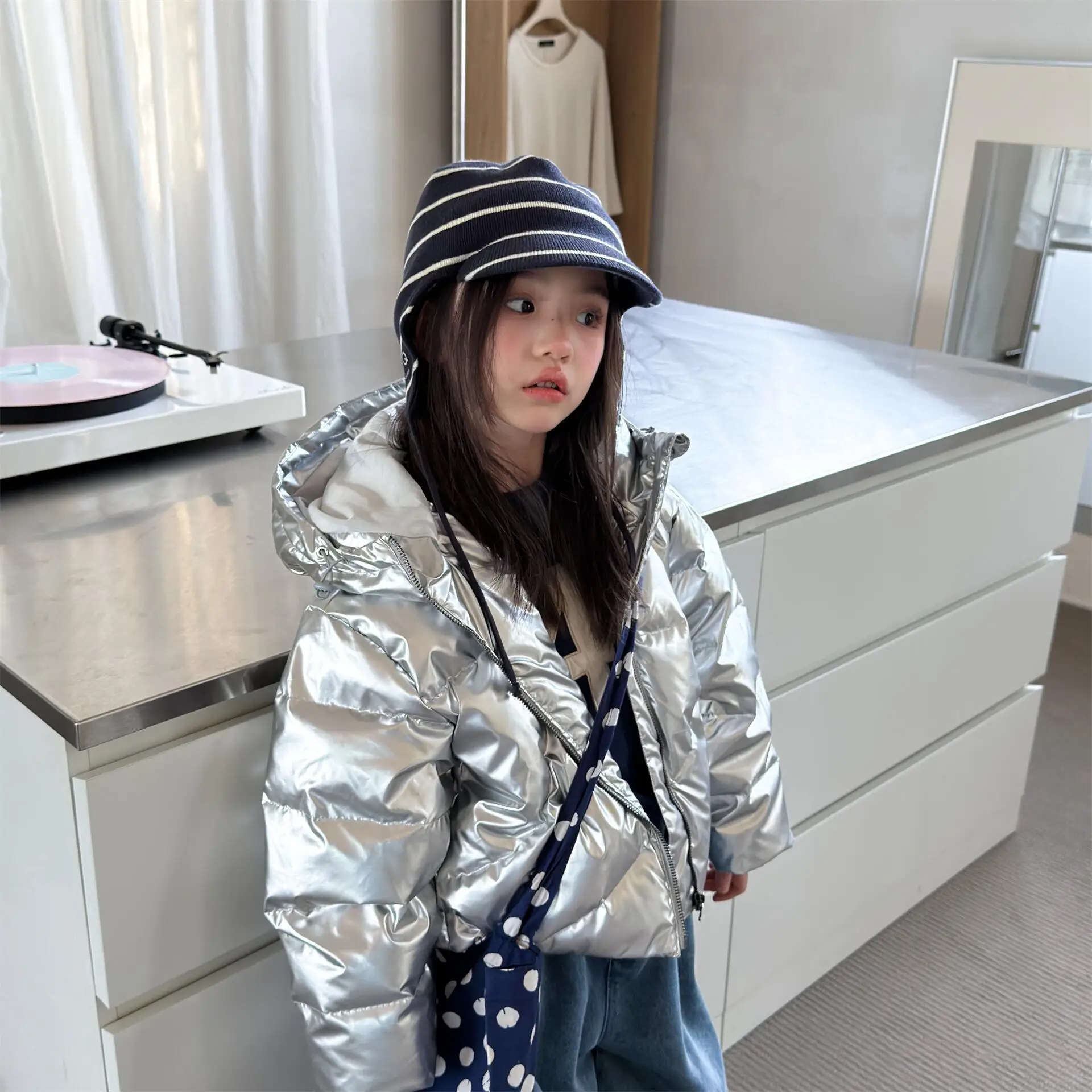 2025 Winter New Children Glossy Down Jacket Boys Warm Hooded Coat Girls 90 White Duck Down Jacket Kids Clothes