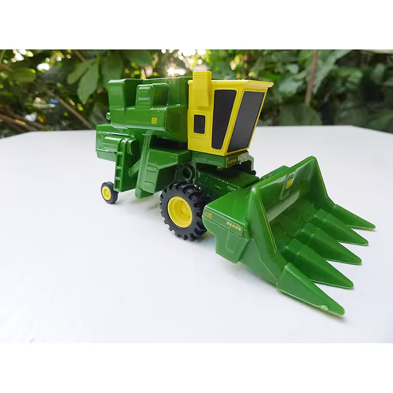 

ERTL Diecast 1:64 Scale 95 Alloy Harvester Agricultural Vehicle Model Collection Souvenir Decoration Holiday Gift Display