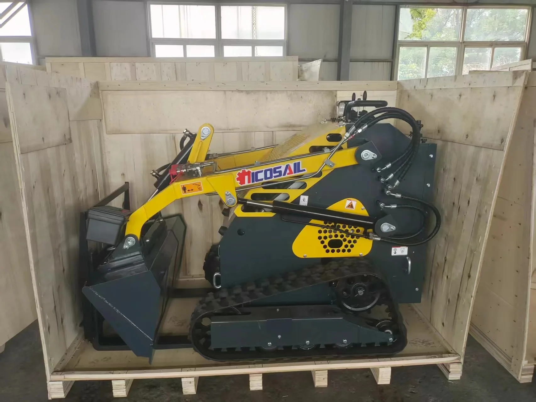 

Custom 380E Mini Skid Steer Loader for Landscape Contractors CE Euro 5 Hydraulic Loader System