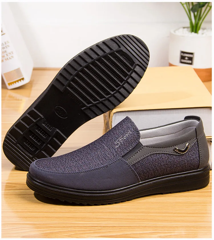 

Men Casual Shoes Breathable Walking Flat Zapatos Sneakers Plus Size 2025 Canvas Summer Classic Loafers