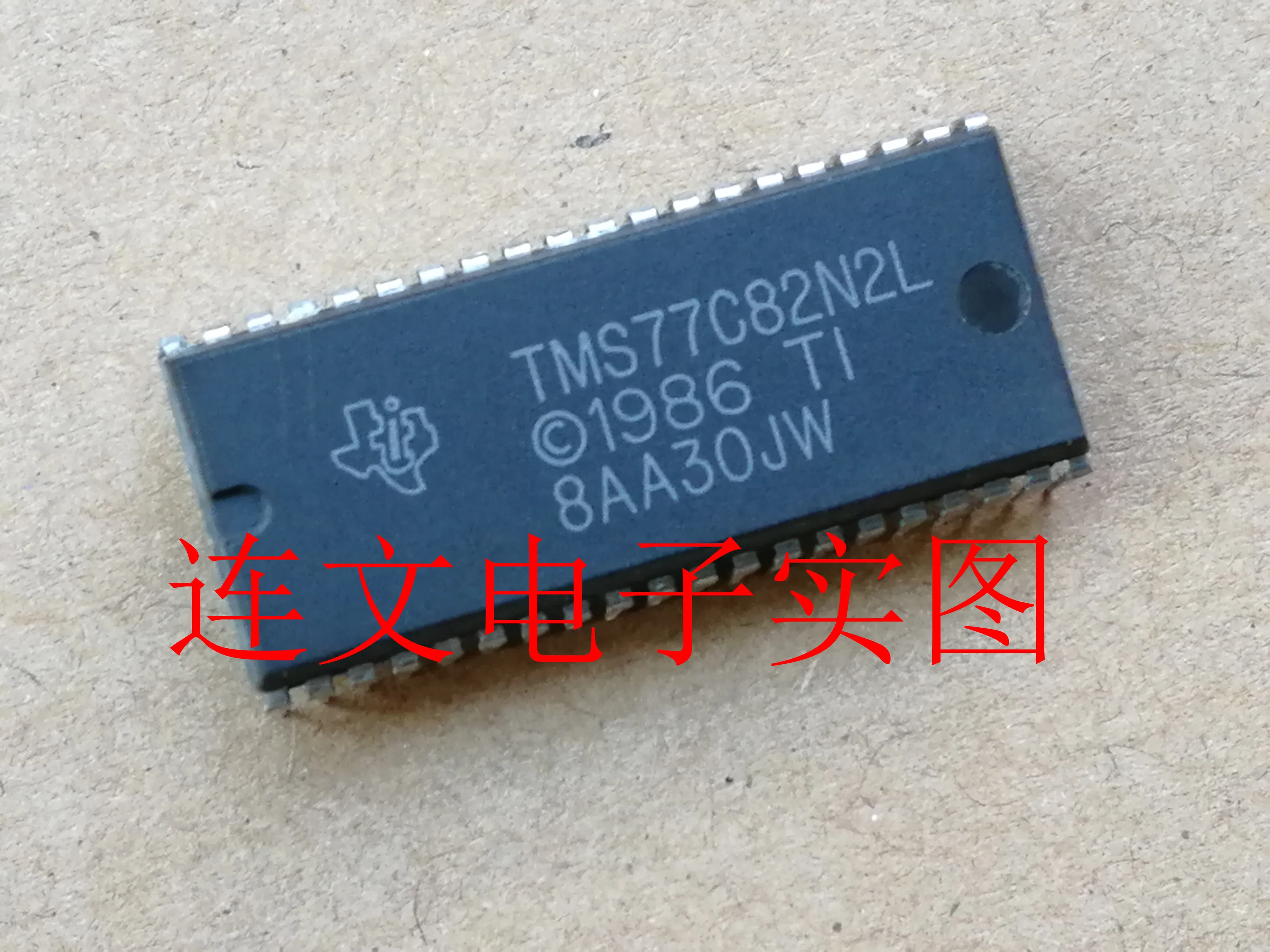 

Бесплатная доставка TMS77C82N2L 10 шт.