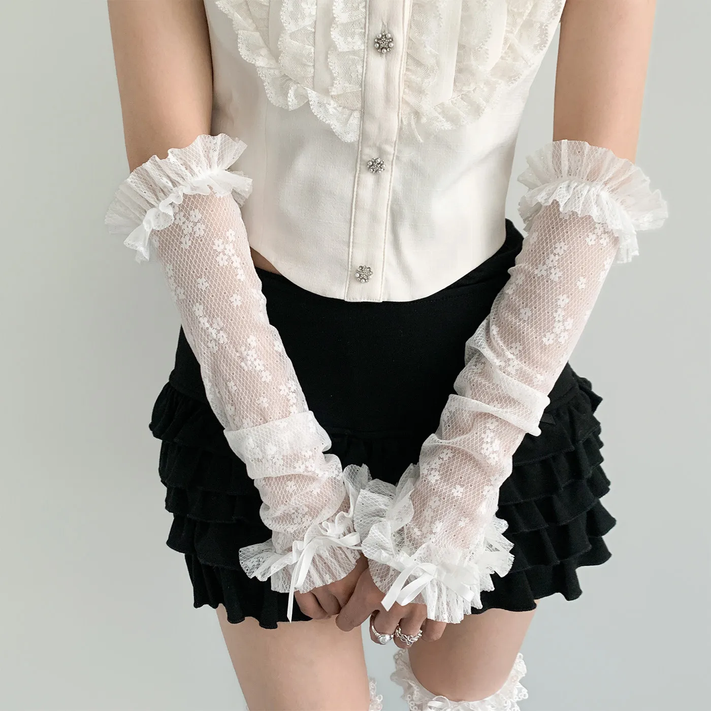 Japanese Retro Lolita Lace Bow Sleeves Cute Sweet Floral Lace Hollow Out Gloves Spring Sunscreen Outdoor Sleeves Photo Props