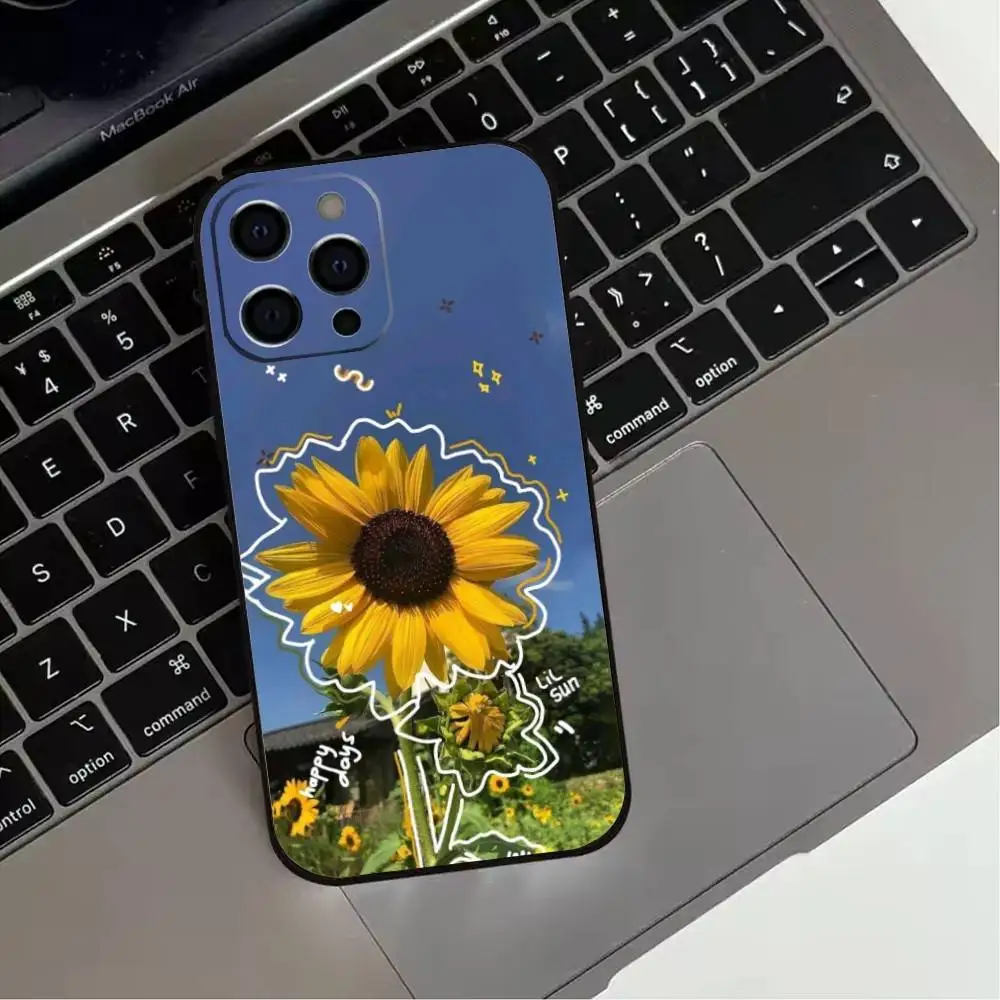 حافظة هاتف جميلة على شكل S-Sunflower لهاتف iPhone 17,16,15,14,13,12,11 Plus، Pro Max، XS، غطاء أسود من السيليكون الناعم