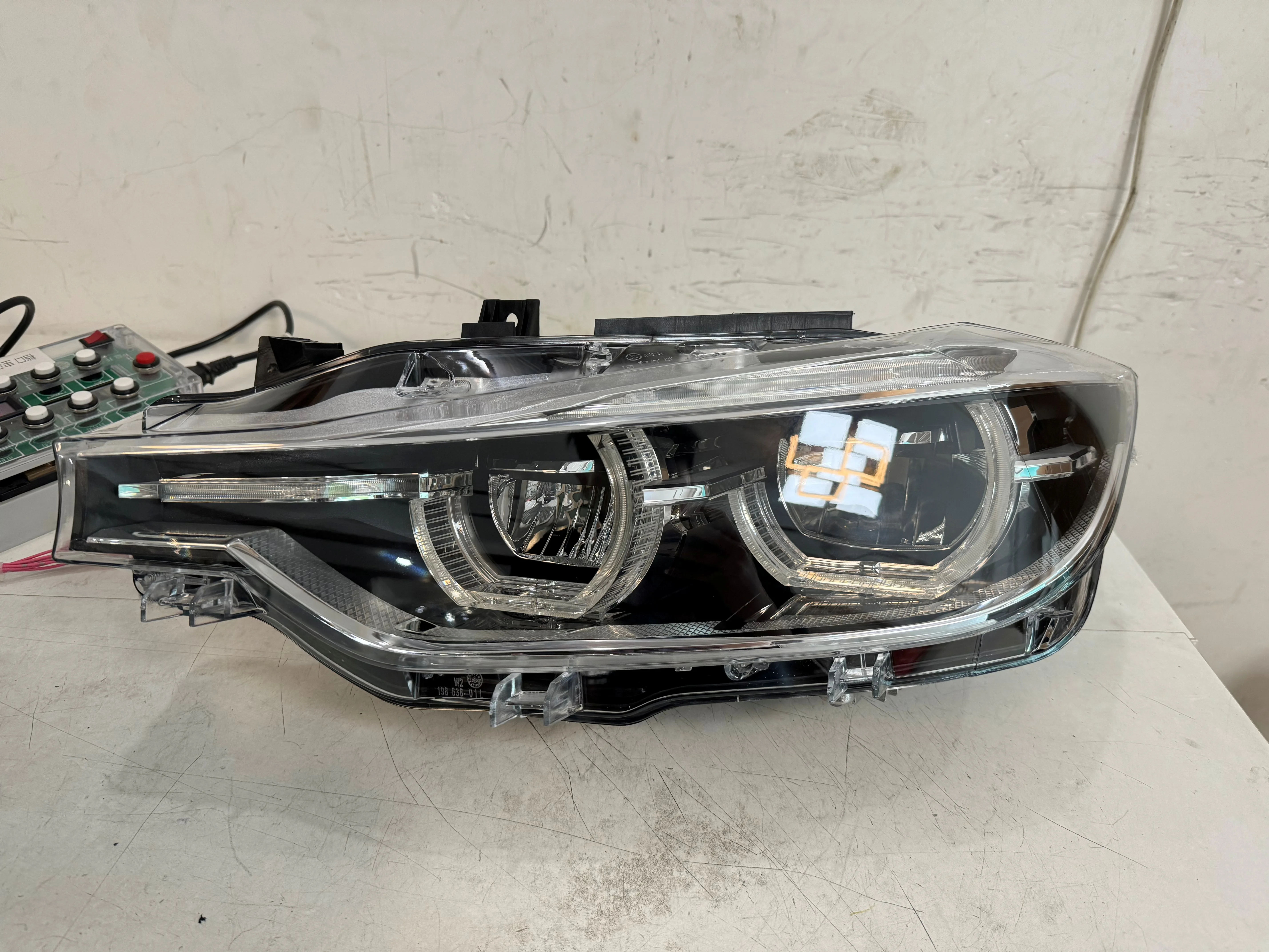 

Fit For BMW 3 Headlight 2013-2018 BMW F30 Xenon And Halogen Headlight Upgrade To F30 LCI LED Headlamp Plug And Play